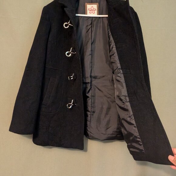 Black Sakura winter jacket, size Large - Picture 2 of 7
